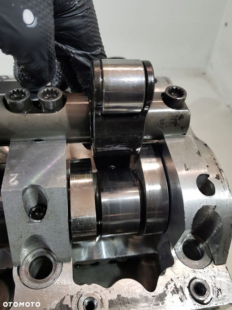 głowica kompletna vw t5 2.5 tdi axd bnz - 10