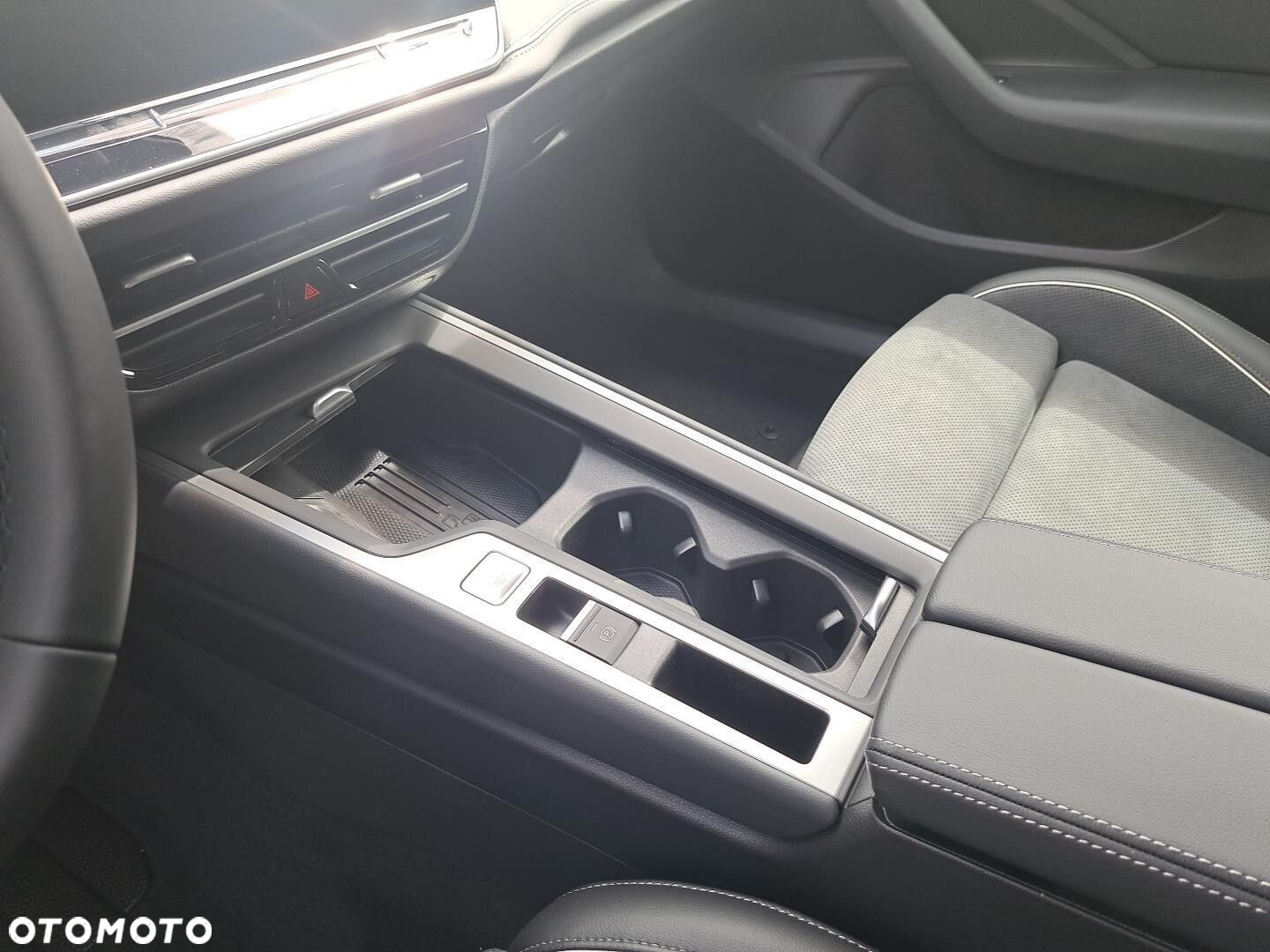 Volkswagen Passat - 15