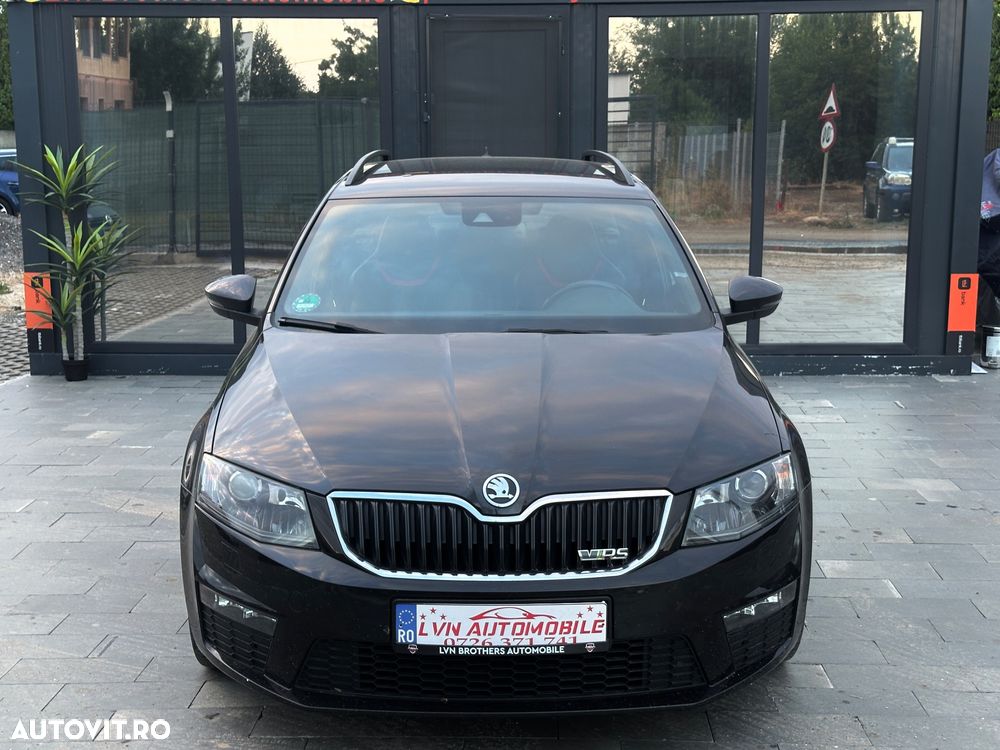 Skoda Octavia Combi Diesel 2.0 TDI DSG RS - 12