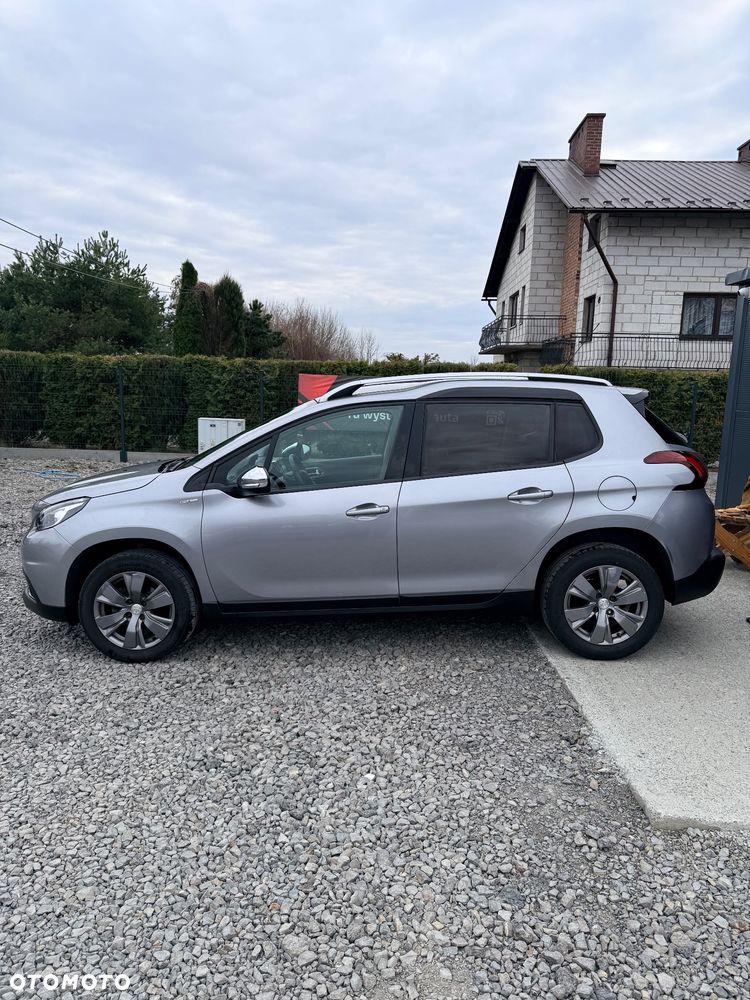Peugeot 2008 1.2 VTi Allure - 4