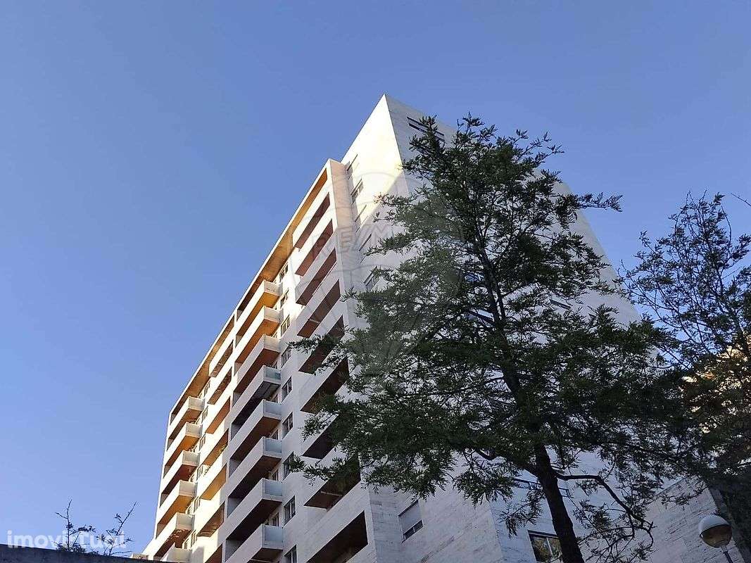 Apartamento T1 para arrendamento - Grande imagem: 2/21