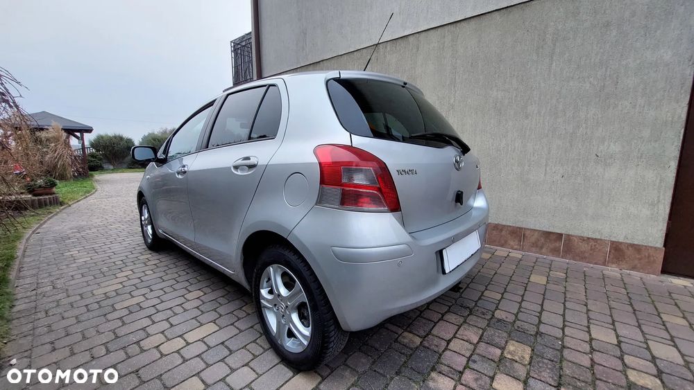 Toyota Yaris 1.33 Prestige - 6