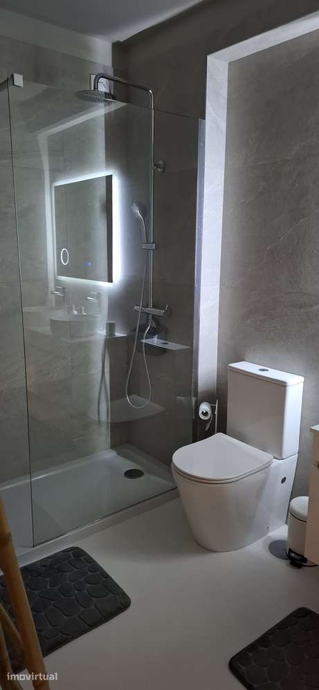 Quarto Estudante - 24m2 c/ Varanda - Grande imagem: 3/8