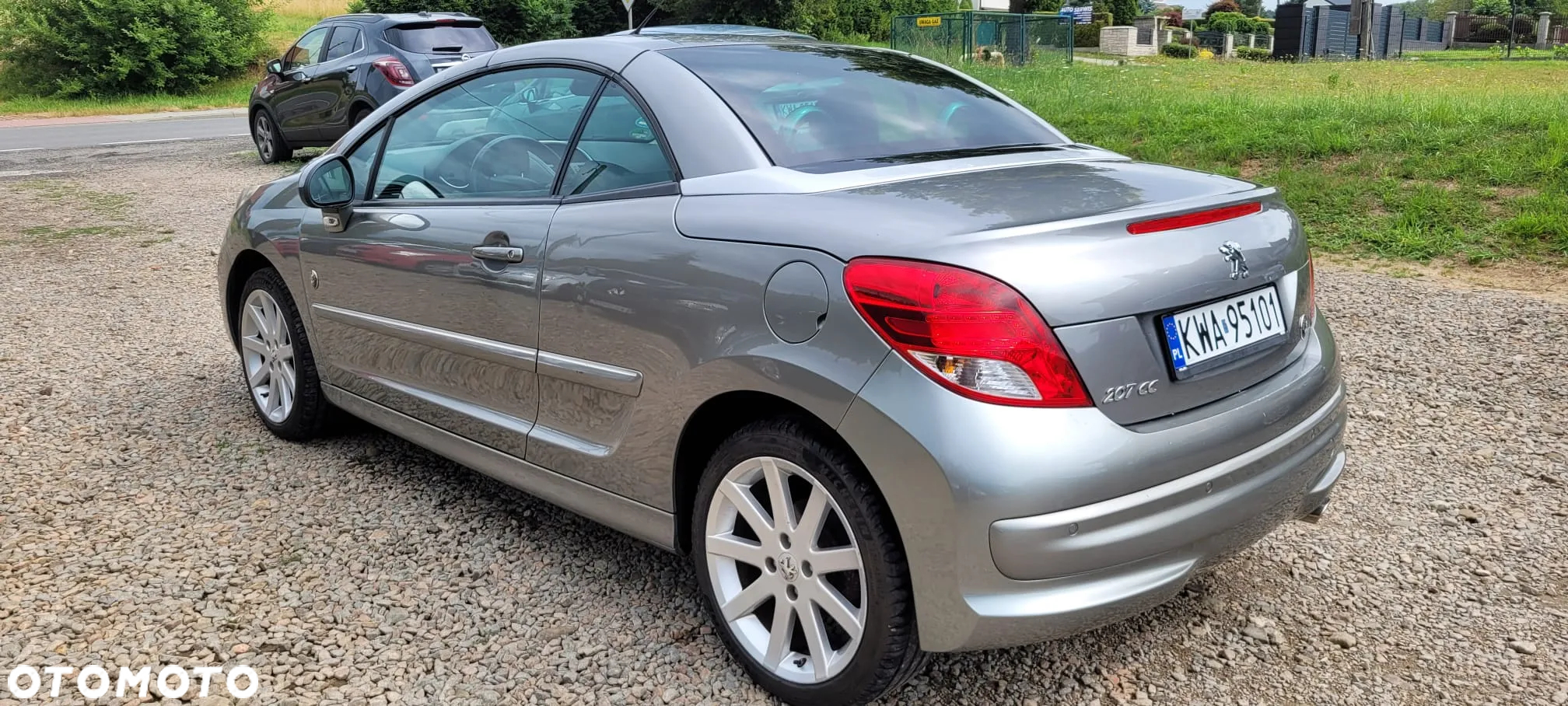 Peugeot 207 CC 1.6 Intense - 12