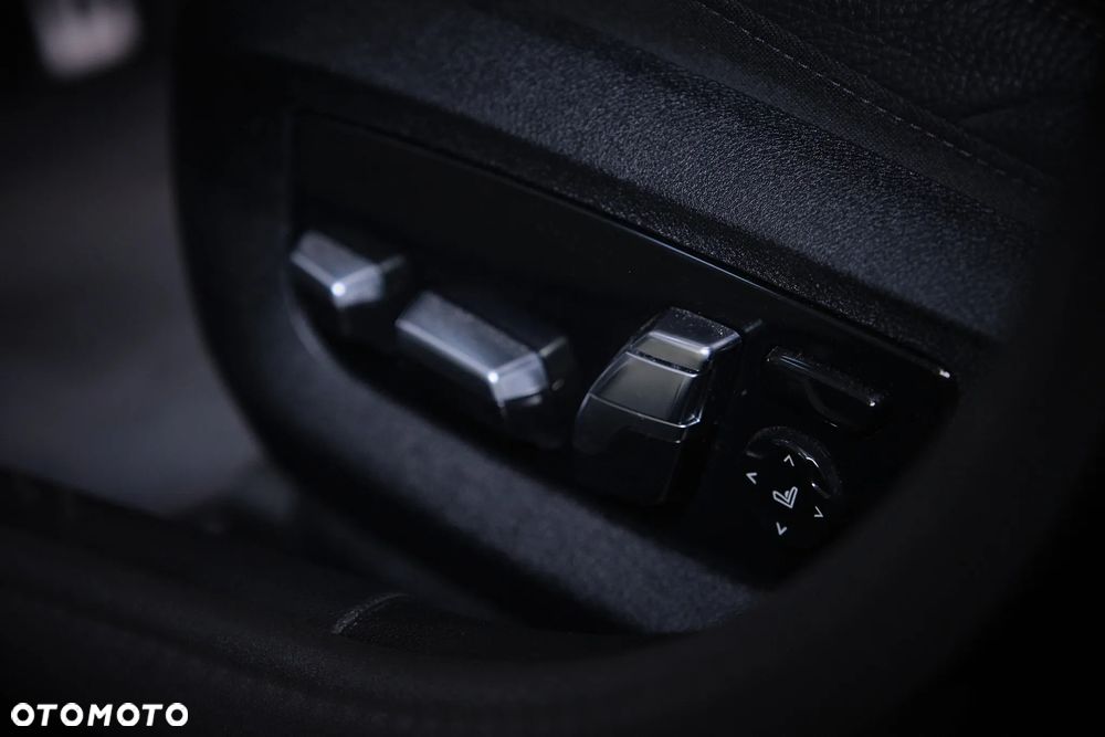 BMW Seria 5 540i xDrive mHEV M Sport sport - 17