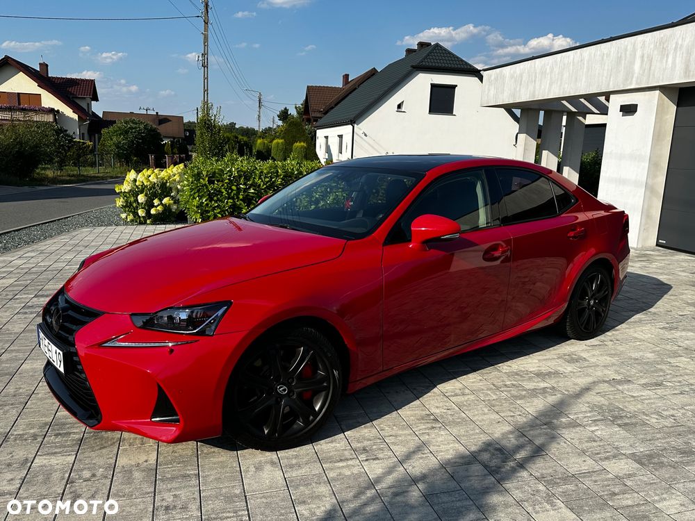 Lexus IS - 13