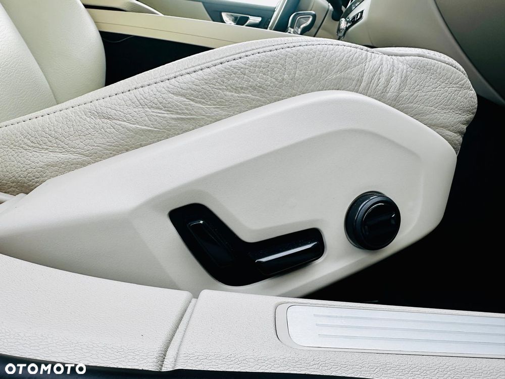 Volvo S60 ver-t6-awd-momentum-pro - 20