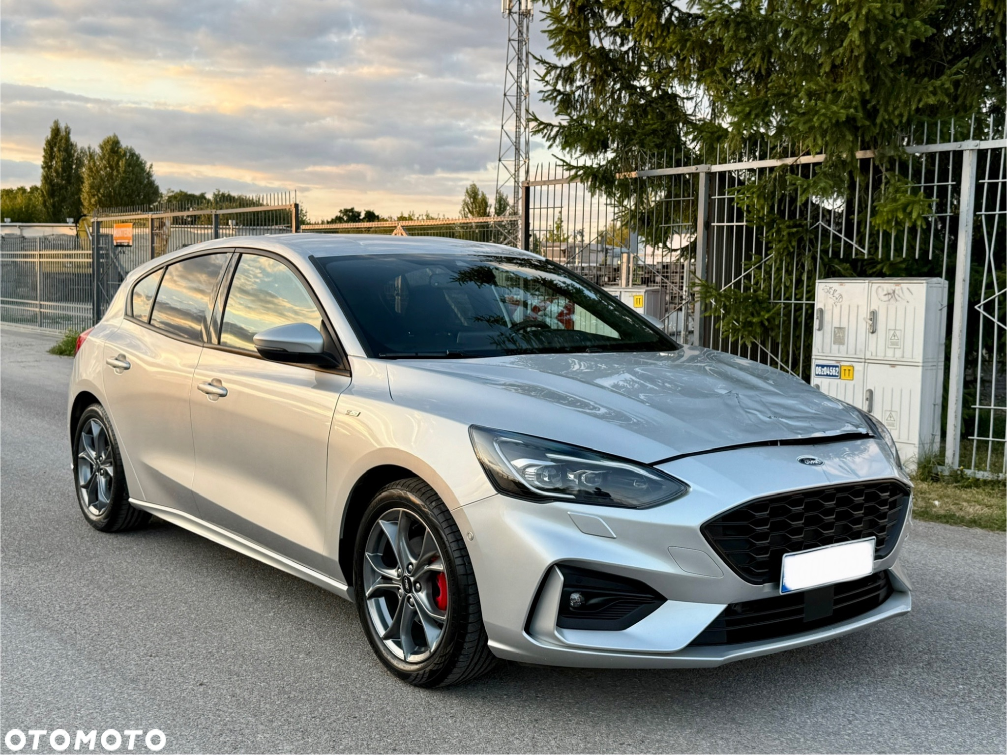 Ford Focus 1.5 EcoBoost Start-Stopp-System ST-LINE X - 2