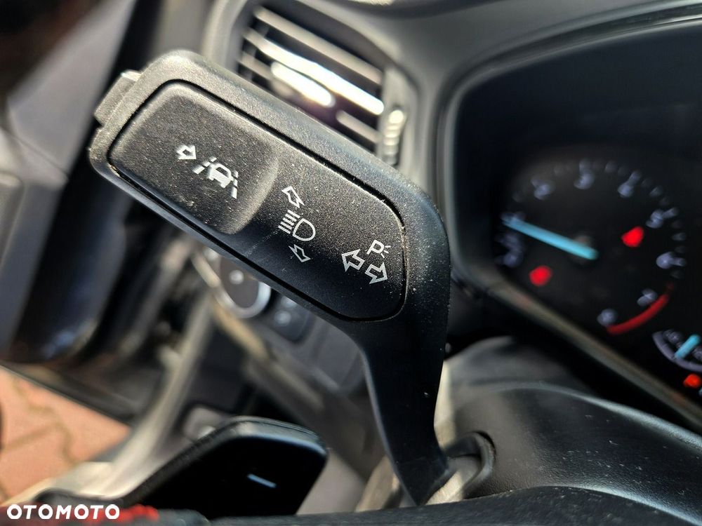 Ford Focus 1.5 EcoBoost ST-Line - 19