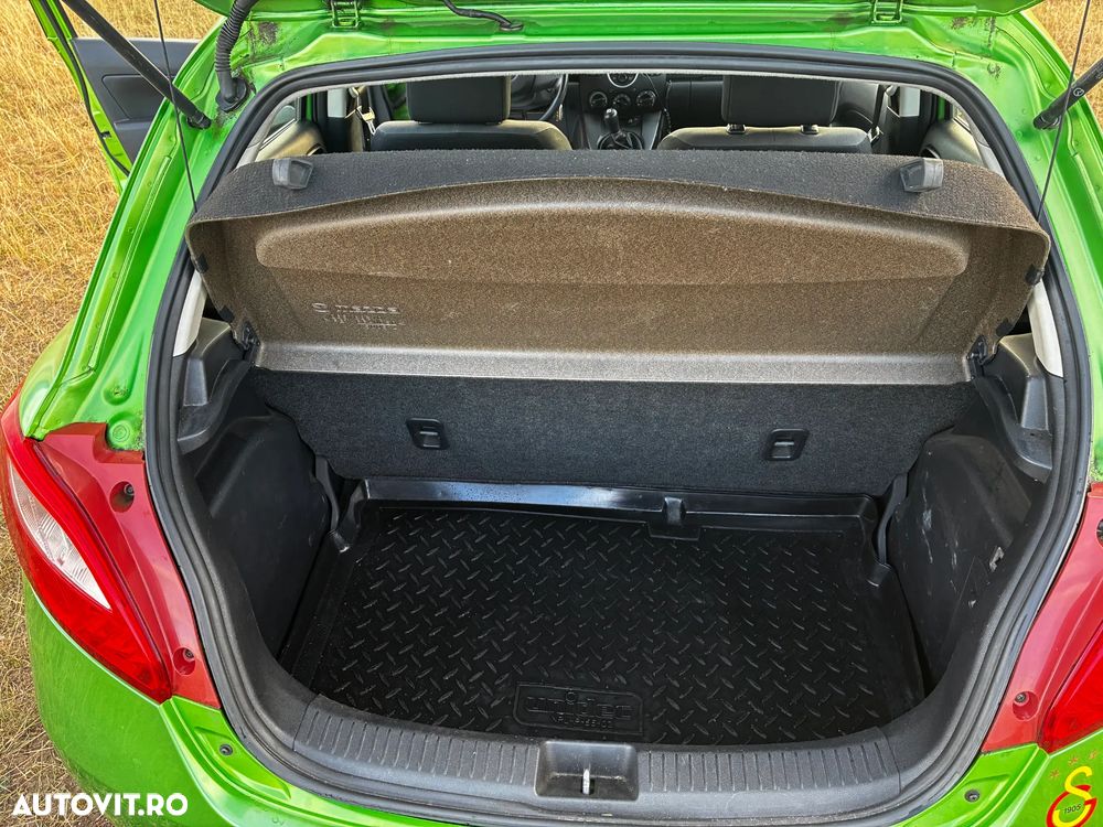 Mazda 2 CD68 CE Plus - 10