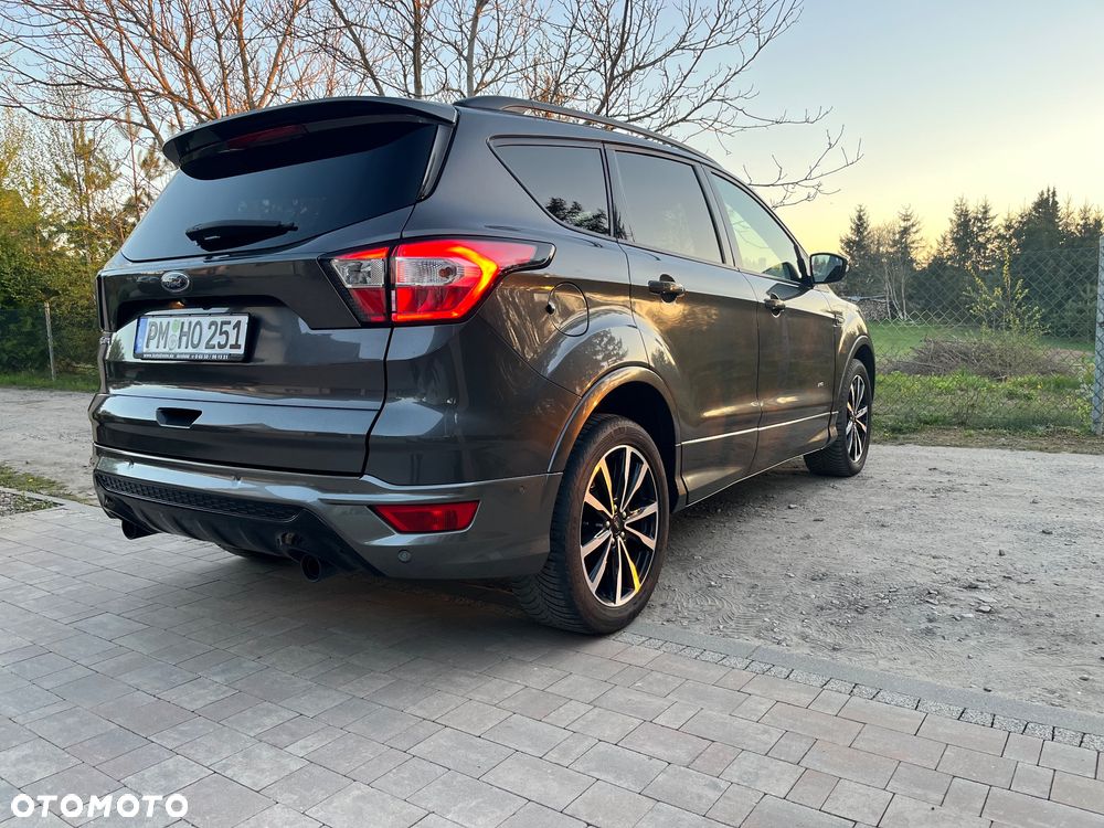 Ford Kuga 2.0 TDCi 4x4 ST-Line - 14