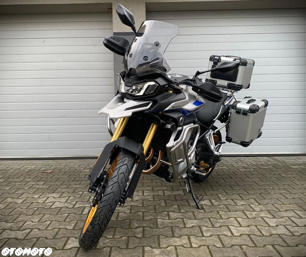 VOGE 900DSX - 19