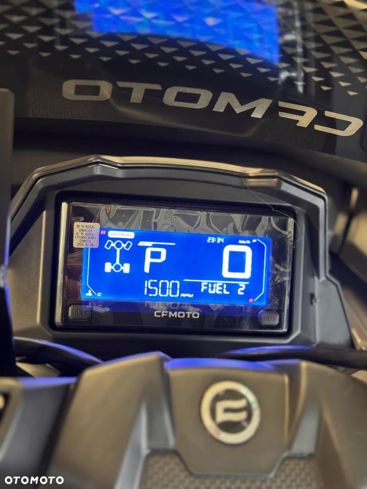 CFMoto CForce - 8