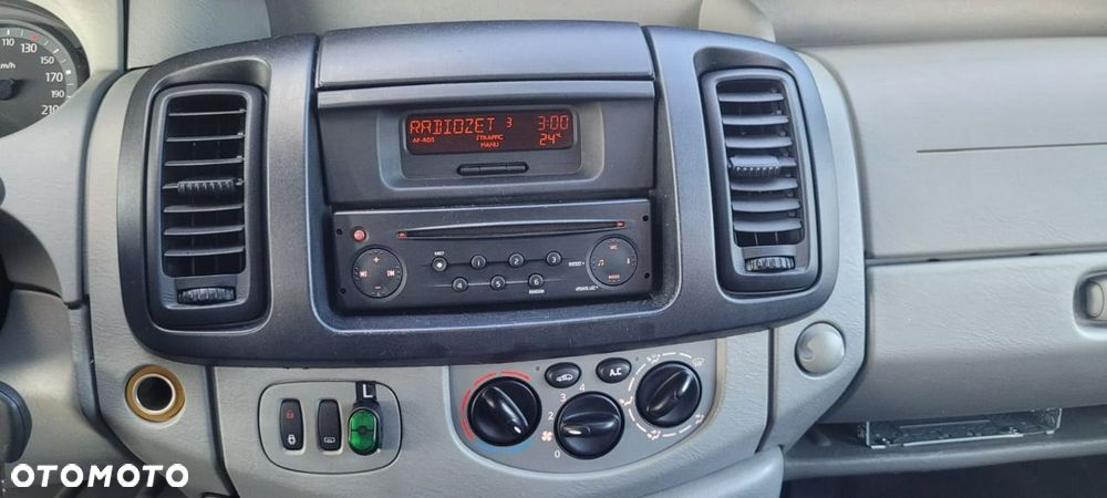 Renault Trafic - 21