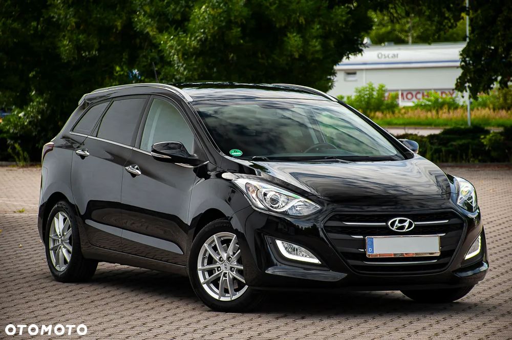 Hyundai i30 blue Kombi 1.6 CRDi DCT Premium - 8