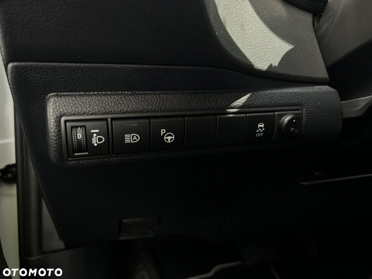 Toyota Corolla 1.8 Hybrid Comfort - 20