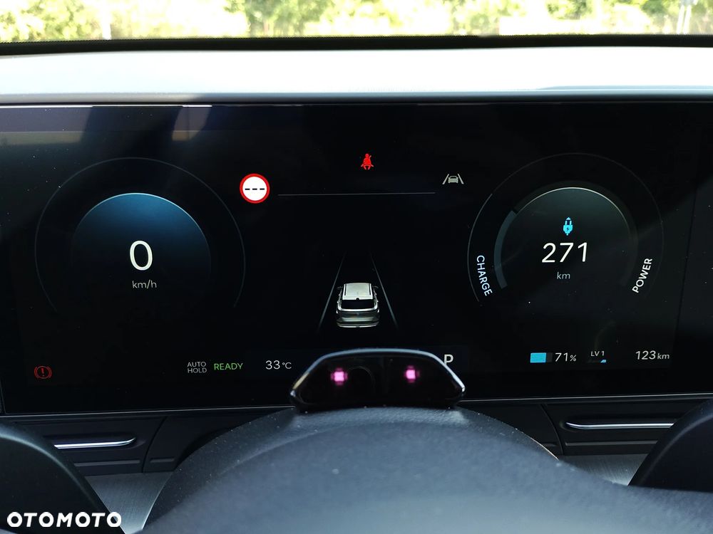 Hyundai Kona 65kWh Executive - 14