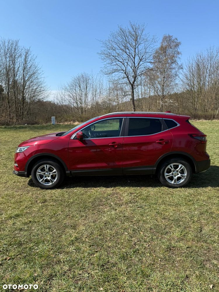 Nissan Qashqai 1.2 DIG-T Xtronic TEKNA+ - 4