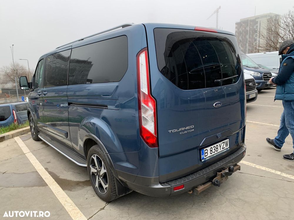Ford Tourneo Custom - 4