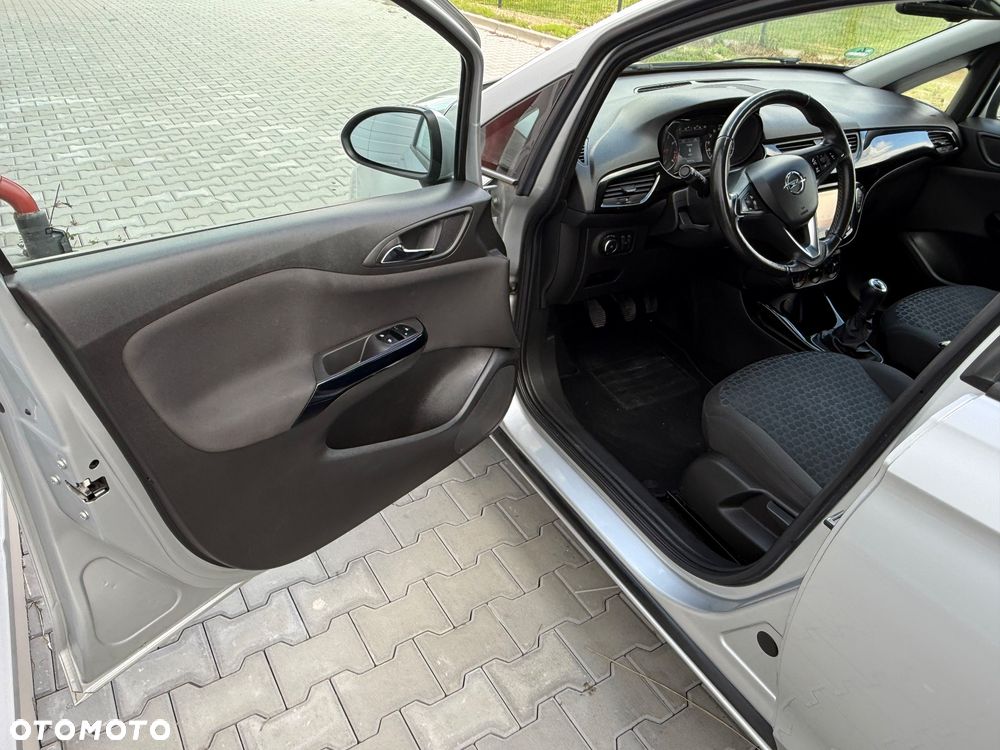 Opel Corsa 1.4 16V Cosmo - 15