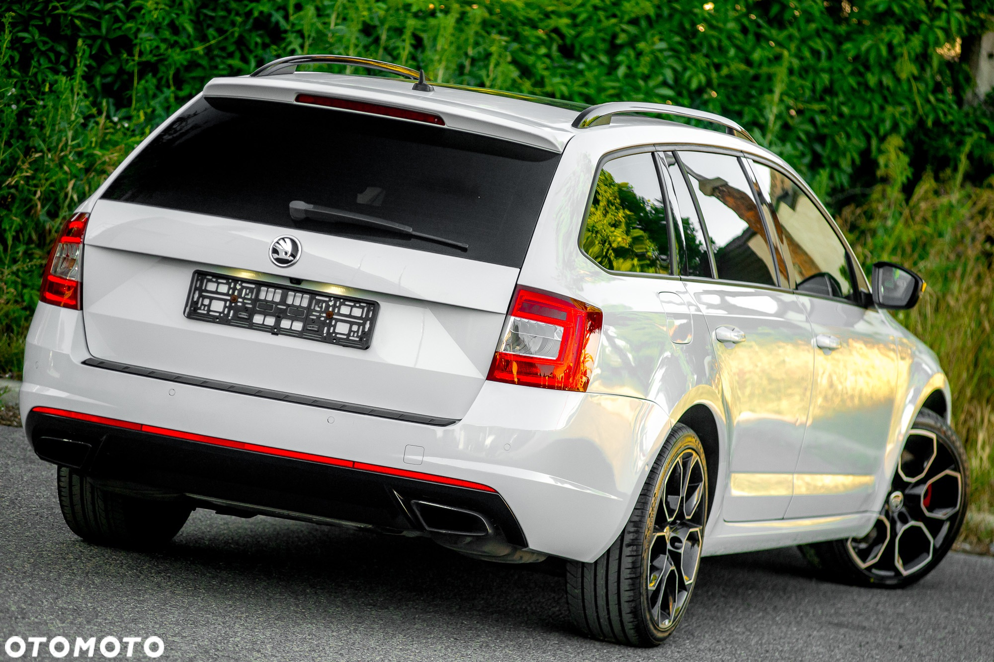 Skoda Octavia 2.0 TSI RS DSG - 8