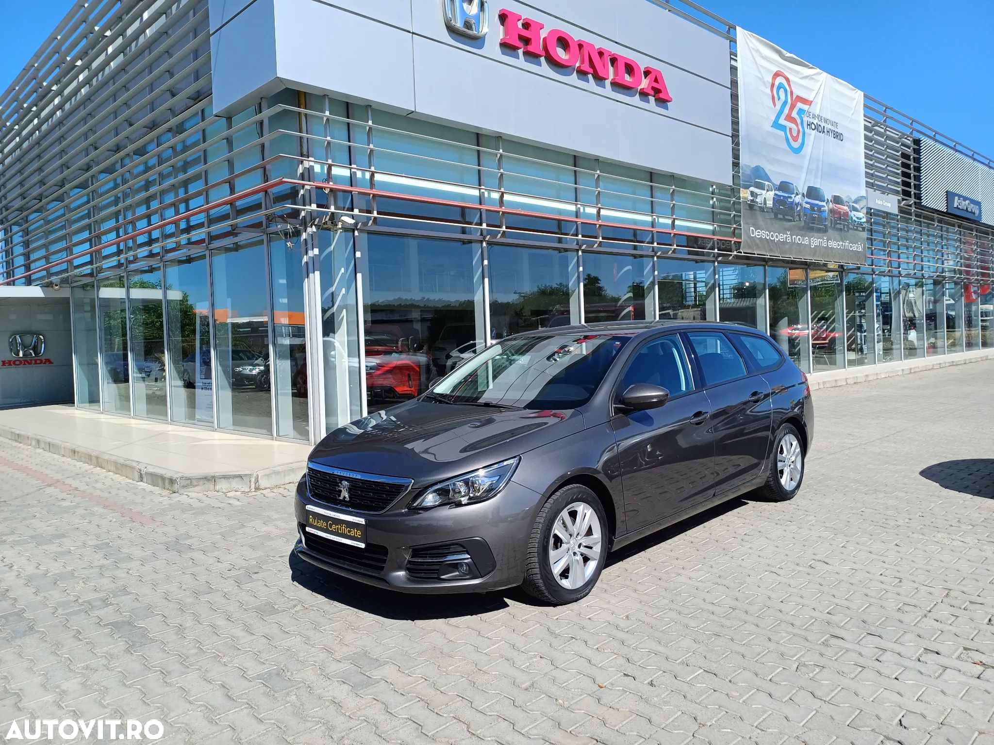 Peugeot 308 1.2 L PureTech Turbo S&S Active - 1