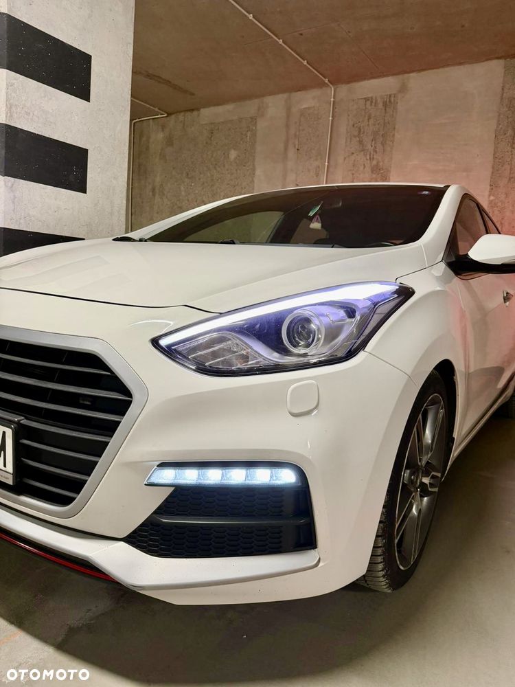 Hyundai i30 1.6 T GDI Turbo - 1