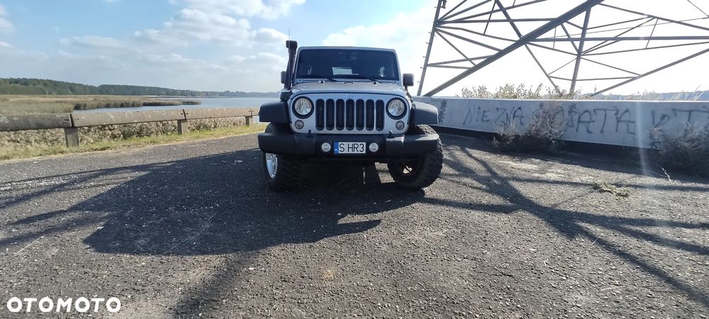 Jeep Wrangler 3.6 Unlim X - 3