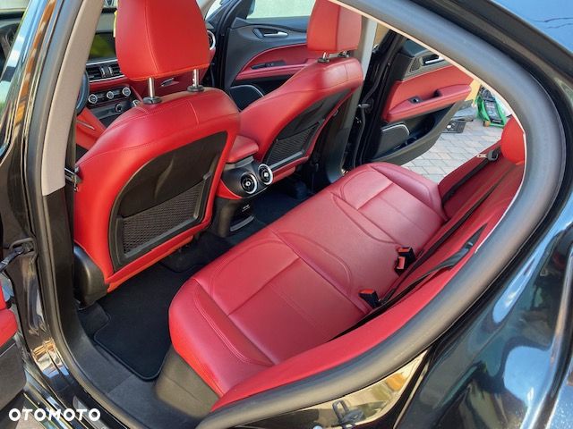 Alfa Romeo Stelvio 2.0 Turbo Veloce TI Q4 - 18