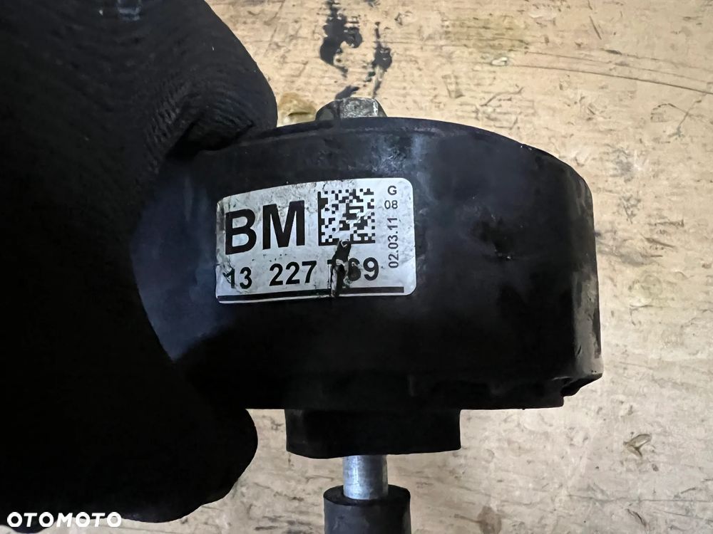 Łapa poduszka silnika skrzyni Opel Insignia A 2.0 CDTI 13227769 - 6