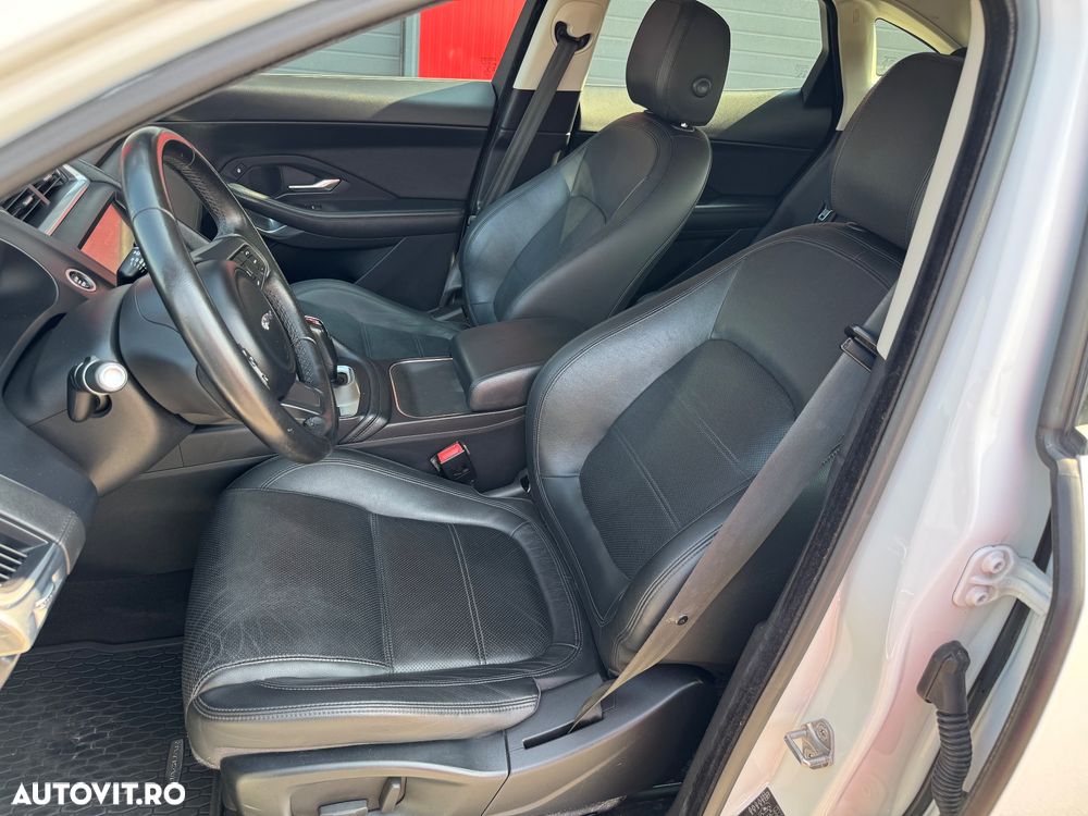 Jaguar E-Pace D150 AWD Aut. HSE - 6