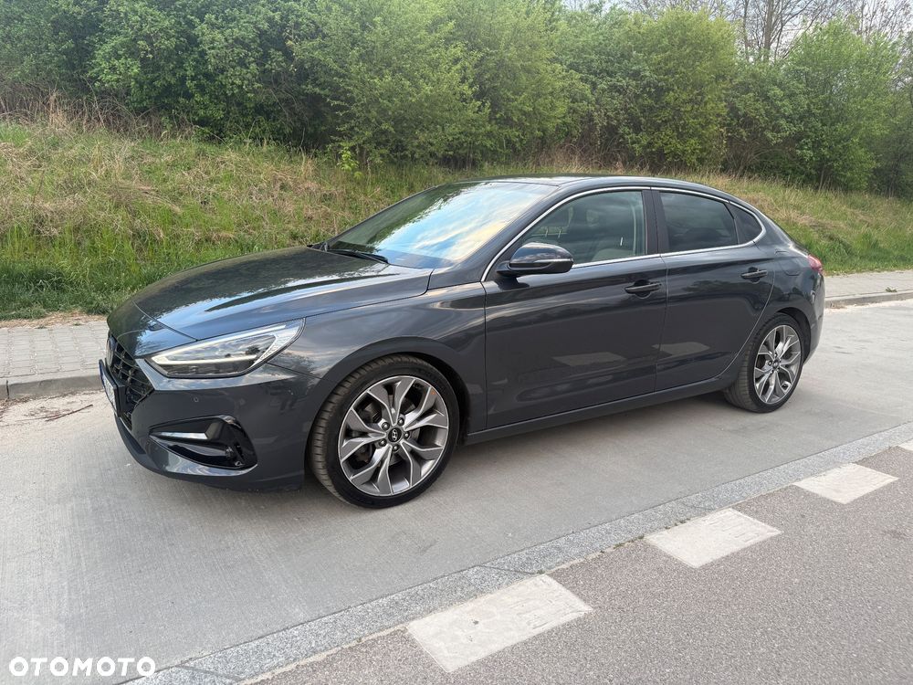 Hyundai i30 1.5 T-GDI 48V Executive DCT - 1