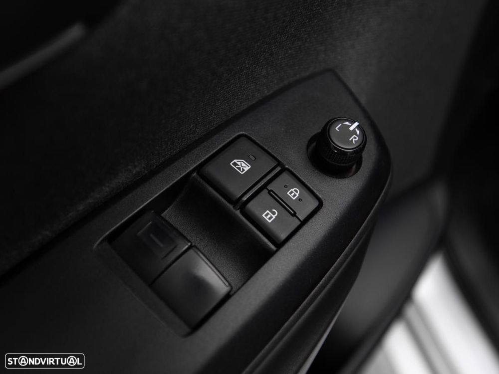 Toyota Yaris 1.5 HSD Comfort - 13