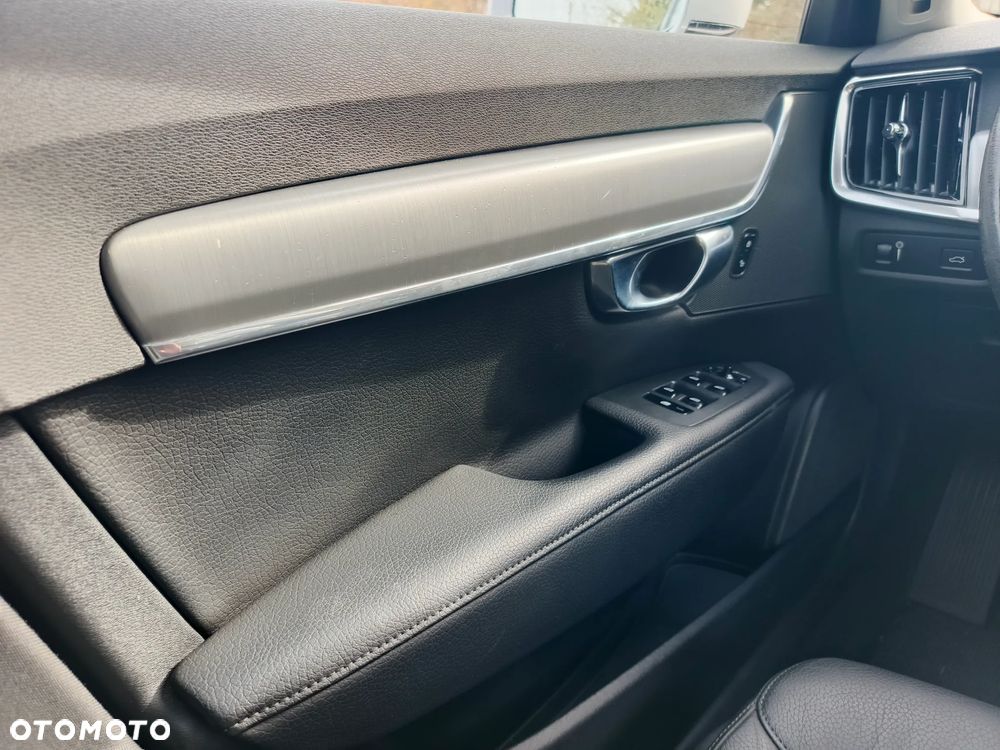 Volvo V90 D5 AWD Momentum - 10