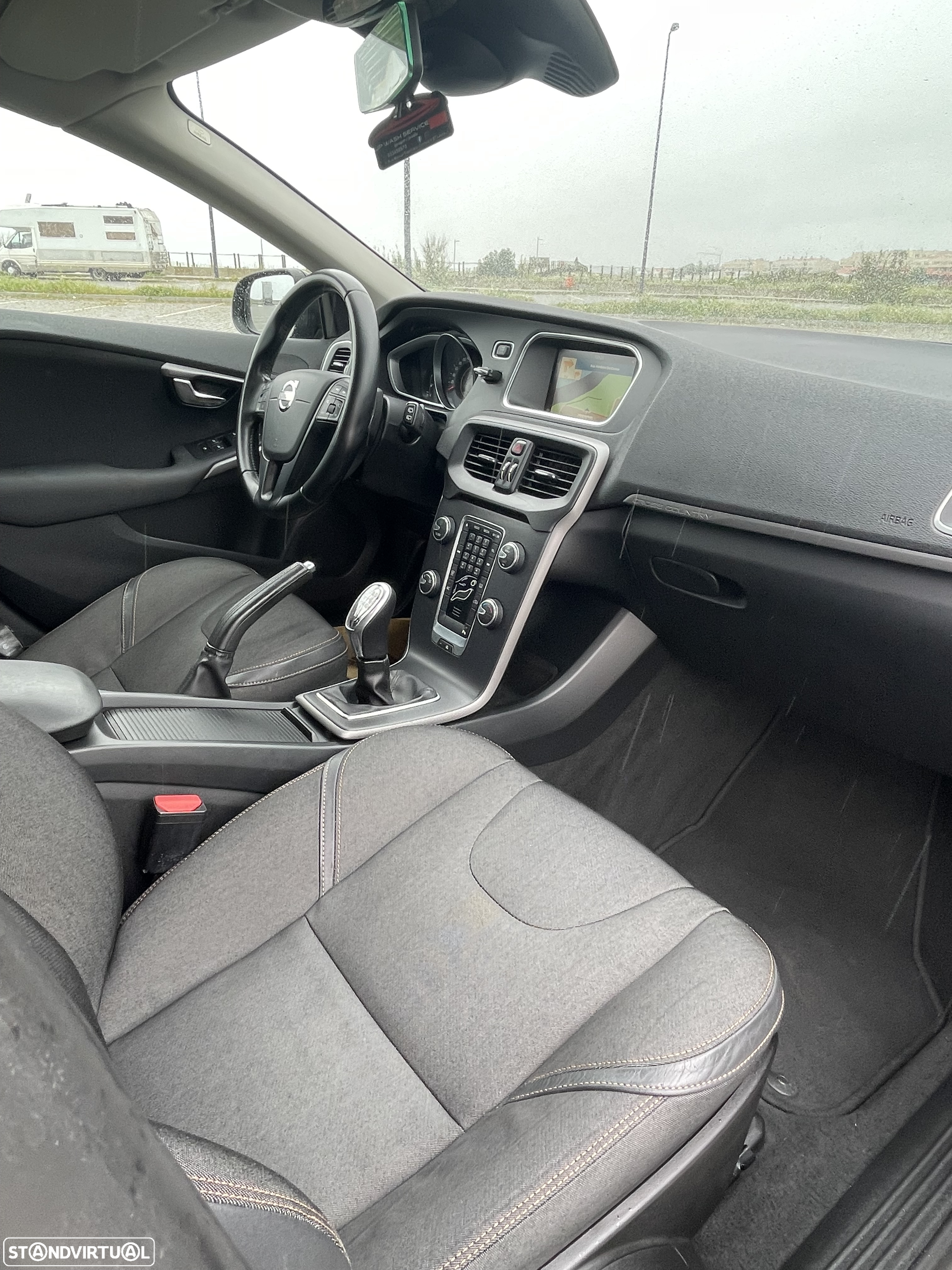 Volvo V40 Cross Country 1.6 D2 Momentum - 13