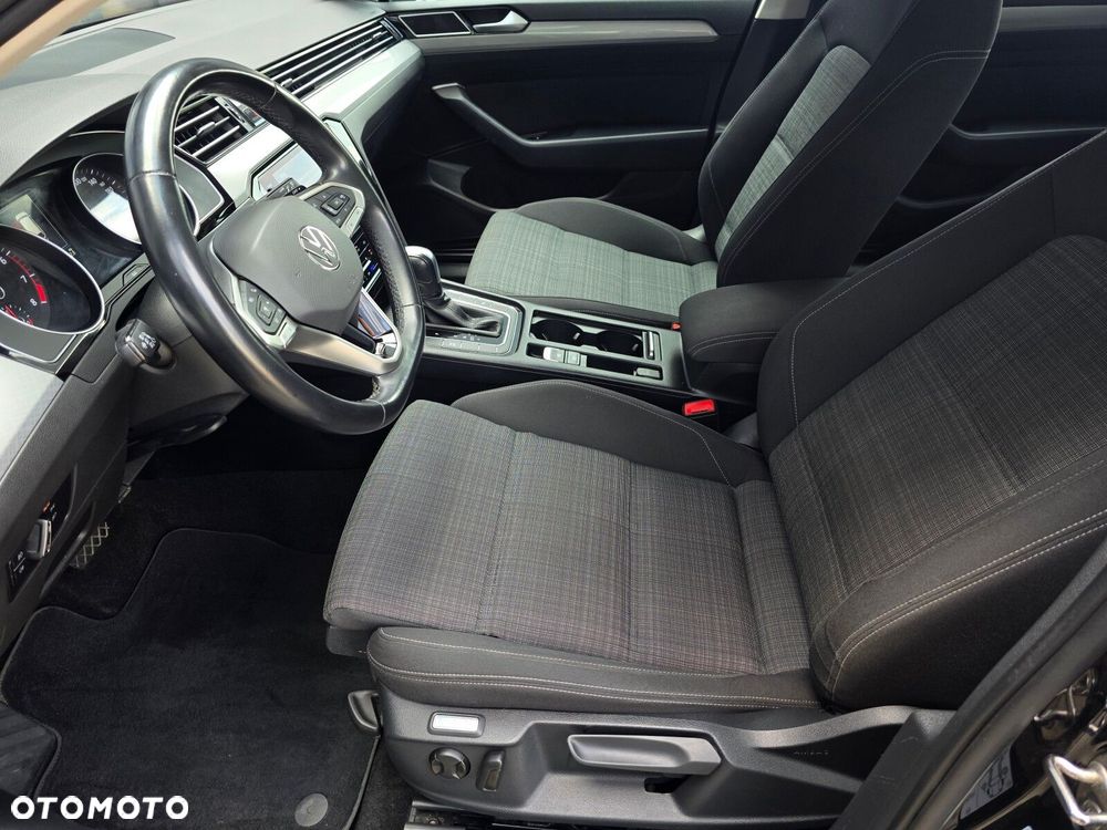 Volkswagen Passat Variant 1.5 TSI EVO Business DSG - 13