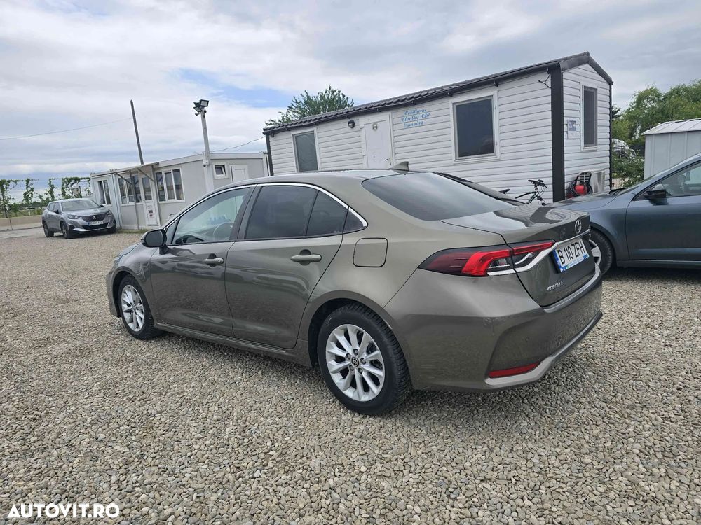 Toyota Corolla - 6