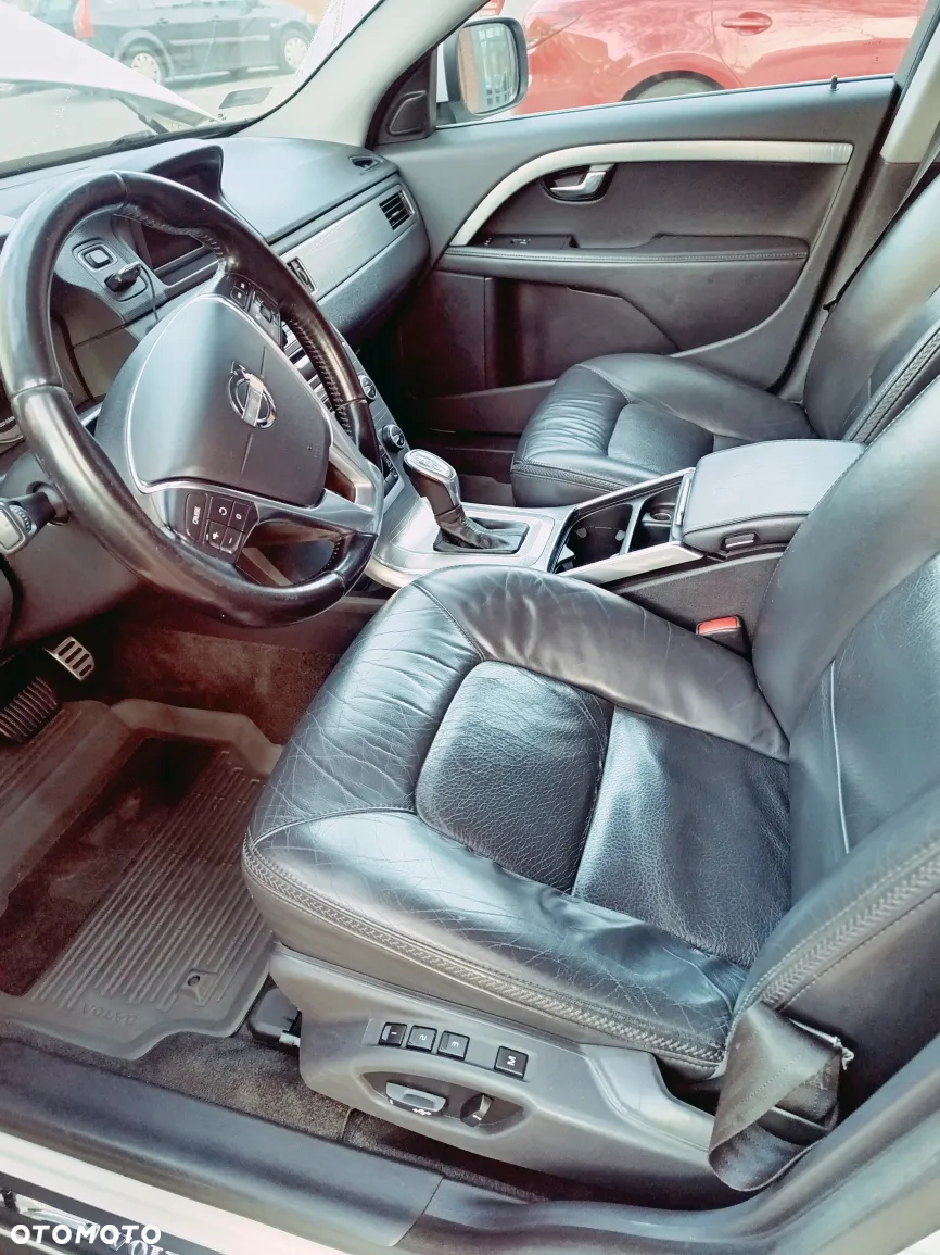 Volvo XC 70 2.4D AWD Summum - 11