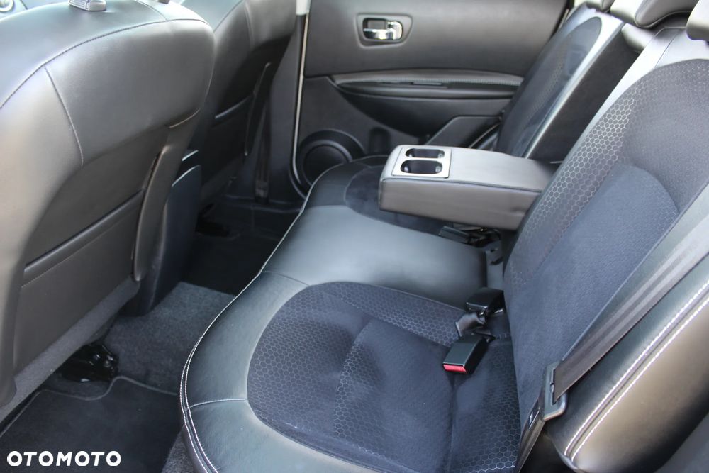 Nissan Qashqai 1.6 visia - 11