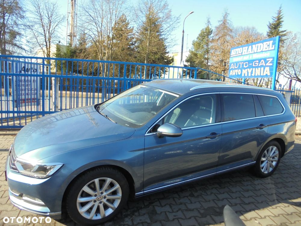 Volkswagen Passat Variant 2.0 TDI SCR BlueMotion Highline - 30