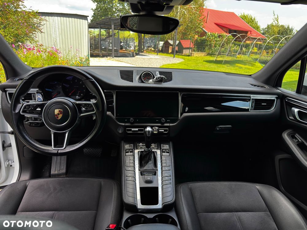 Porsche Macan - 12