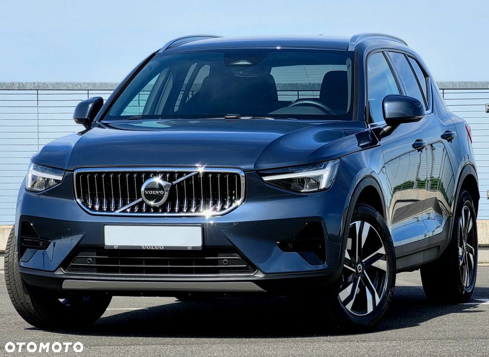 Volvo XC 40 B3 Plus Bright - 12