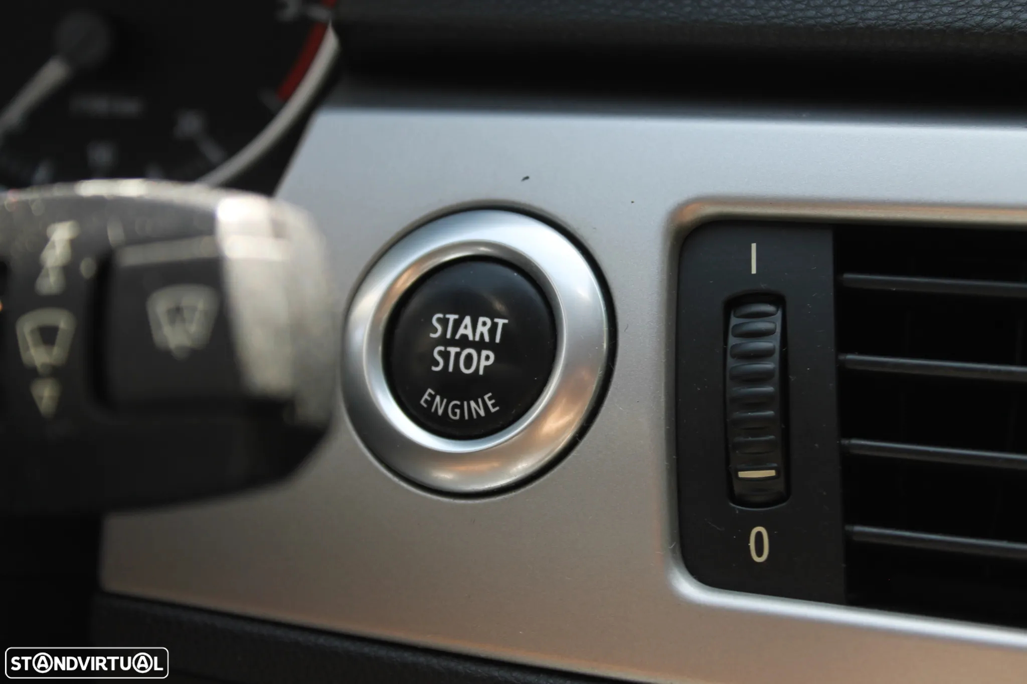 BMW 320 d Touring Exclusive - 32