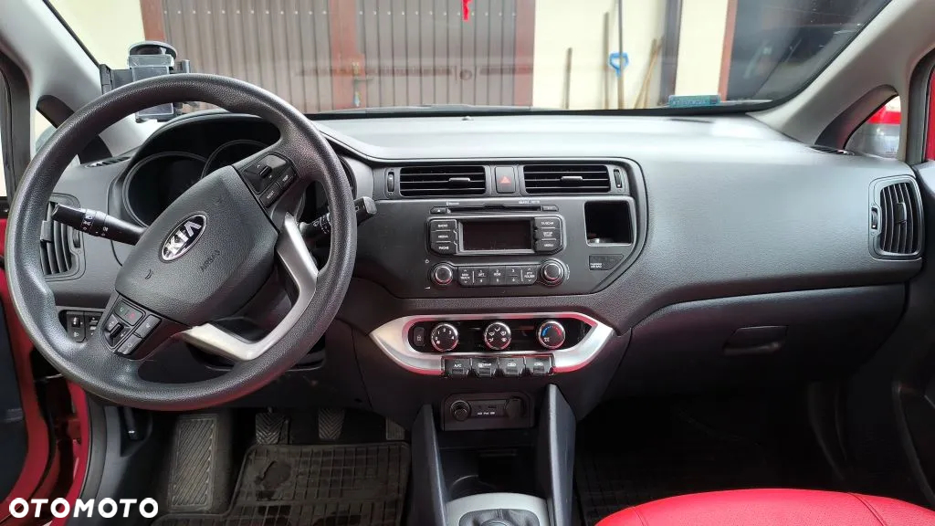 Kia Rio 1.2 M - 8