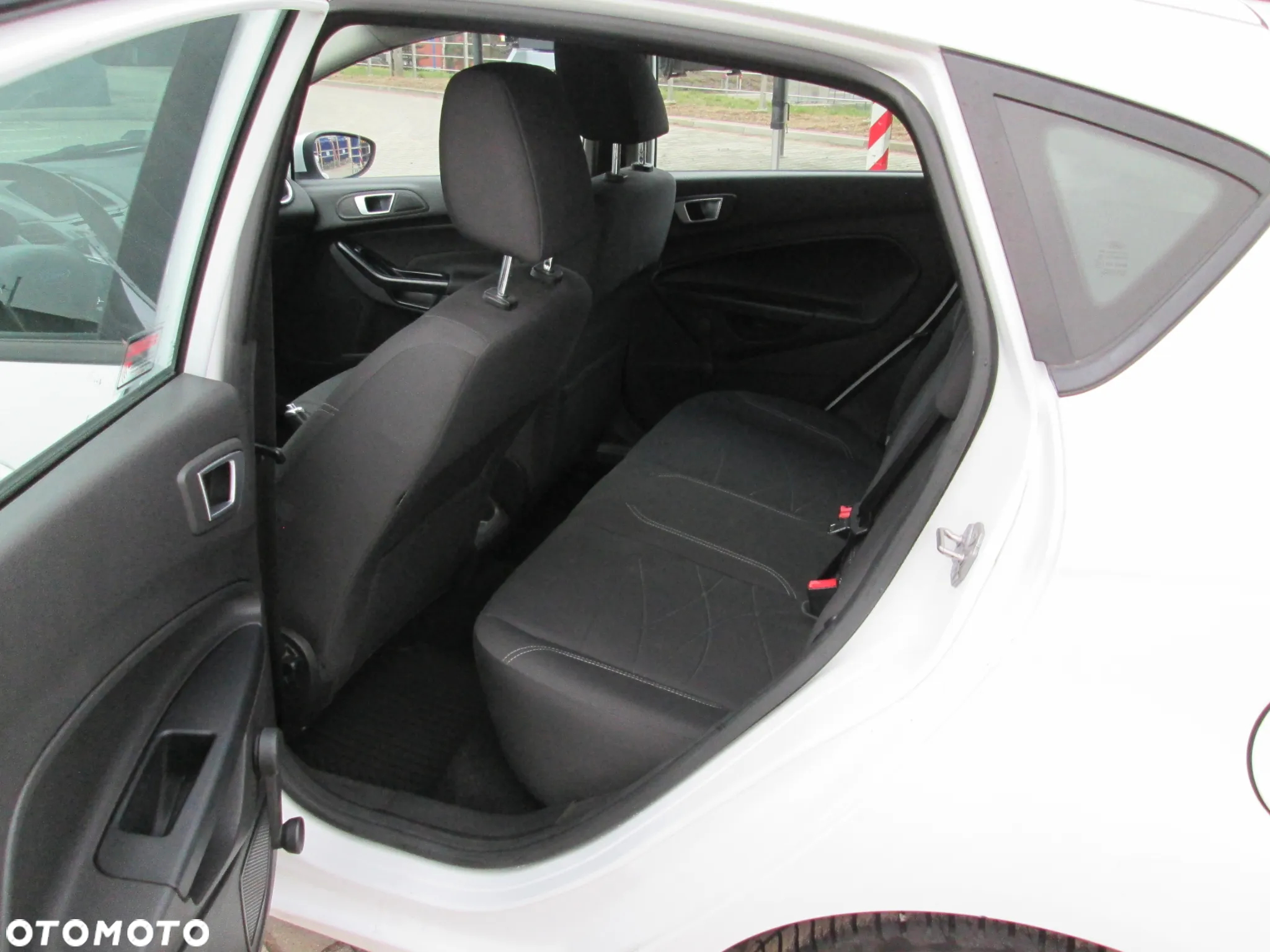 Ford Fiesta 1.25 Trend - 14