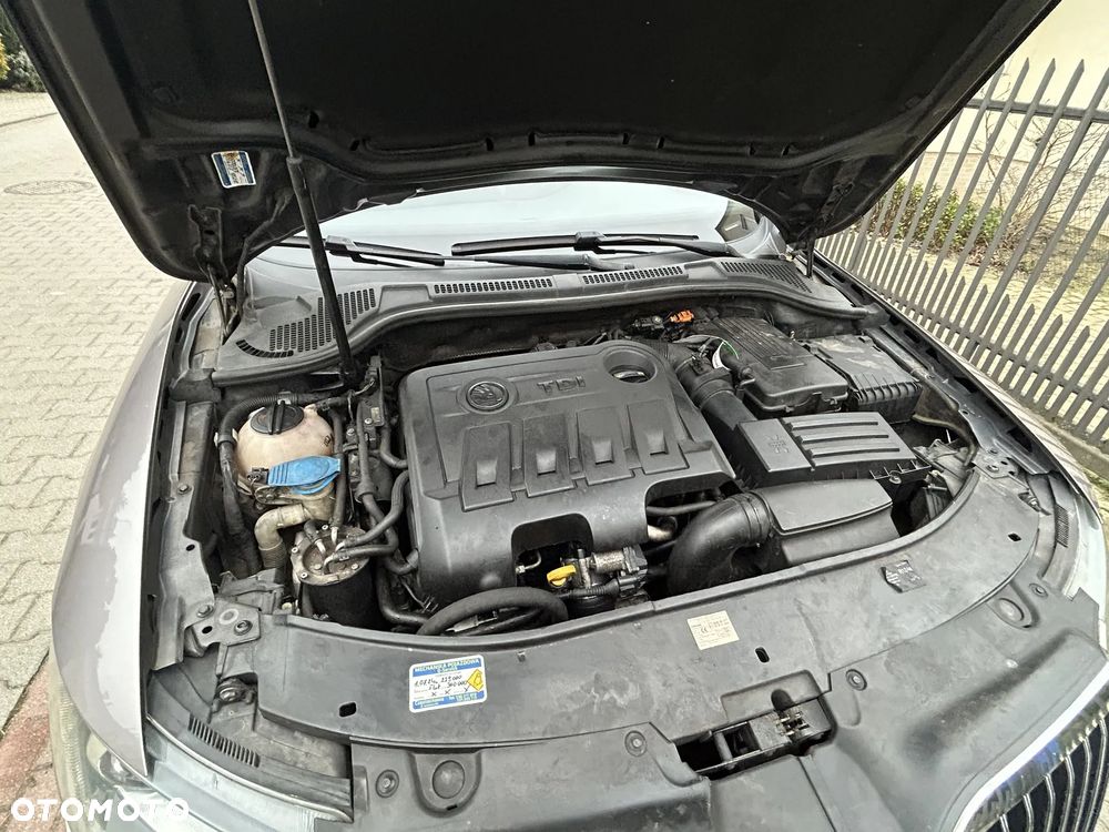 Skoda Superb 2.0 TDI Elegance Outdoor DSG - 16