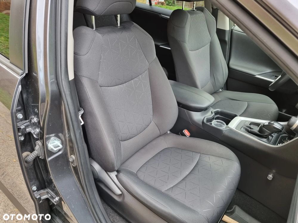 Toyota RAV4 - 26