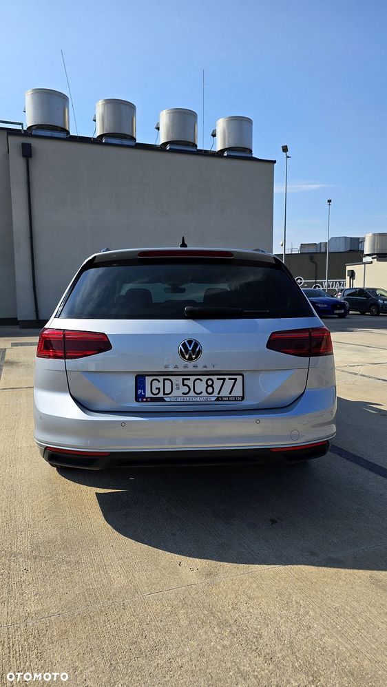 Volkswagen Passat Variant 2.0 TDI EVO Business DSG - 17