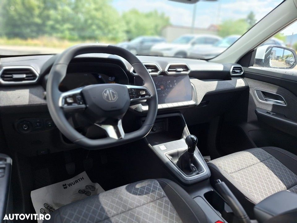 MG ZS - 16