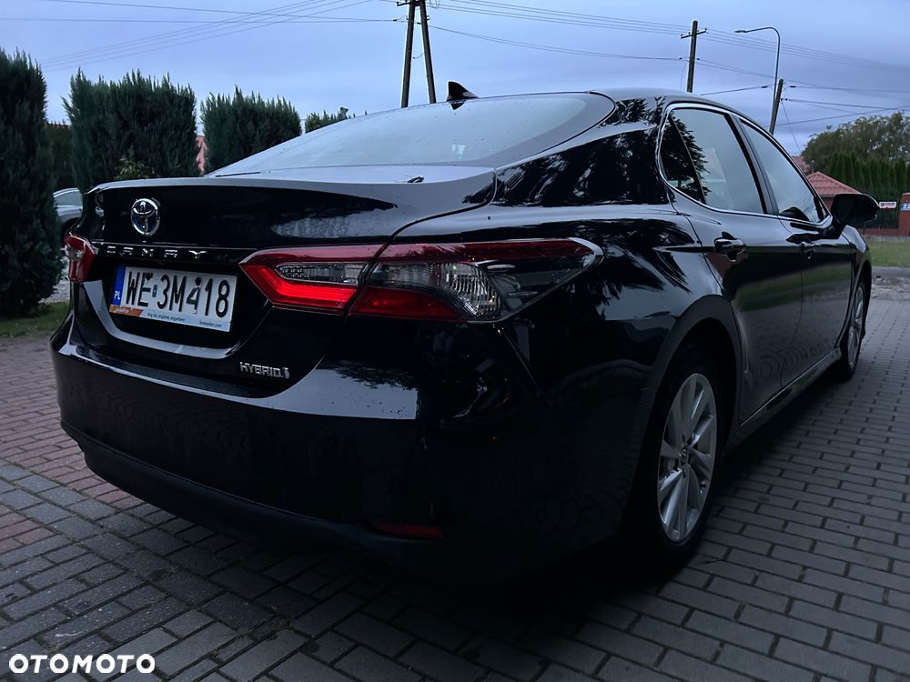 Toyota Camry 2.5 Hybrid Comfort CVT - 17